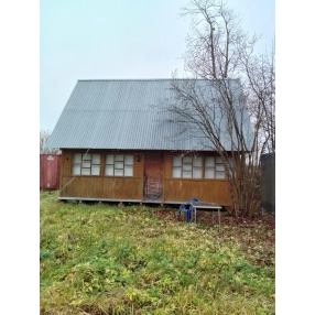Продается дача на земельном участке 10 сот. в СНТ 