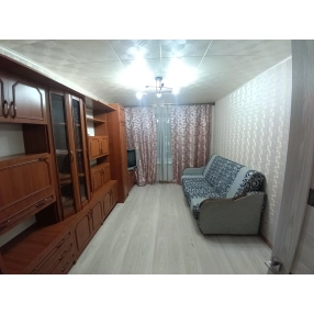 2-к. квартира, 40 м², 3/5 эт.